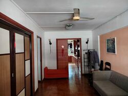 Blk 214 Bedok Town Centre (Bedok), HDB 3 Rooms #571394941